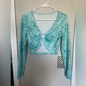 Long sleeve crop top